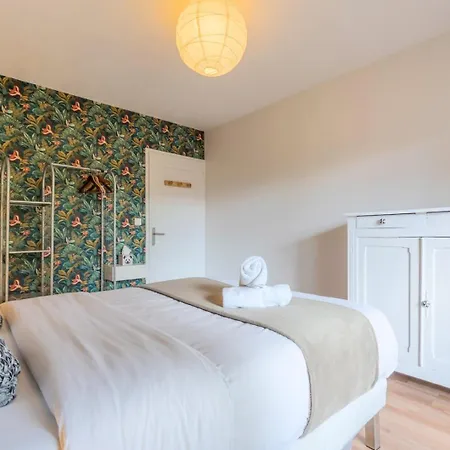 Calm Flat Ideally Located In Old + Parking! Apartment *