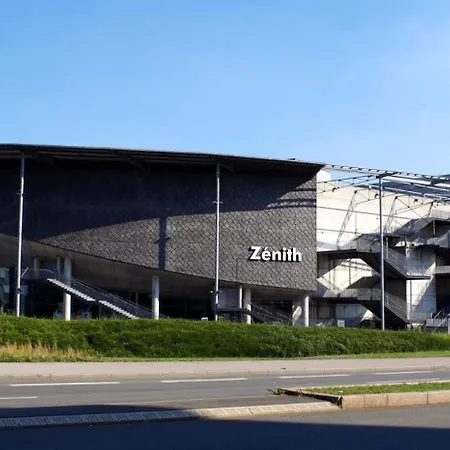 Calm Flat Ideally Located In Old + Parking! Lille