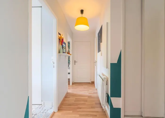 아파트 Calm Flat Ideally Located In Old + Parking!