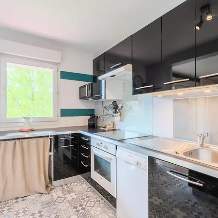 Calm Flat Ideally Located In Old + Parking! Lille